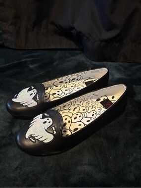 Black Women's Embroidered Ghost Ballet Flats